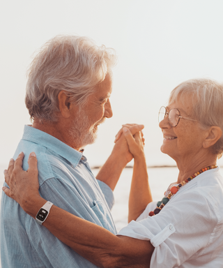 LUADA 2 Die neue Notrufuhr mit Sturzerkennung luada.de